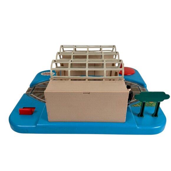 Thomas The Tank Engine & Friends Shining Time Station Knapford Station 8892 - Picture 6 of 16